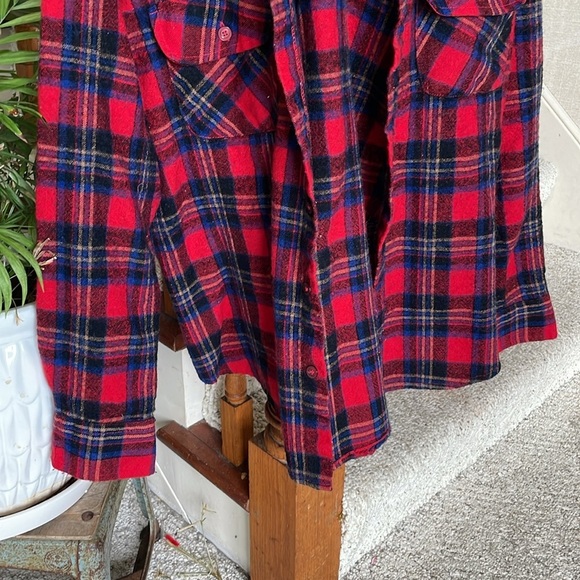 Vintage Pine Grove Red and Black Plaid Flannel Shacket - Picture 3 of 9